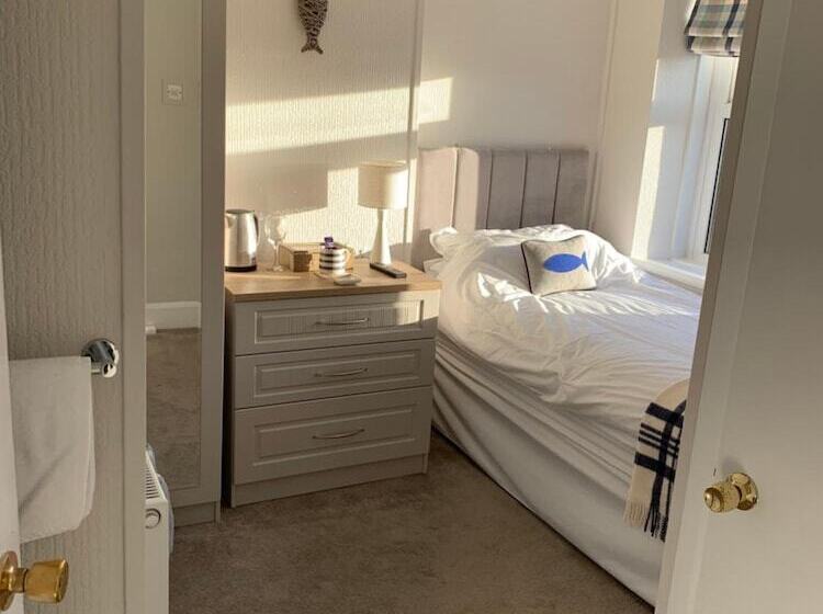 פנסיון Sunrise Guest House