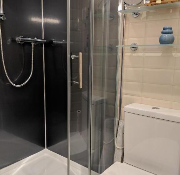 פנסיון The Broadwater Guest House