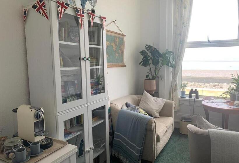 פנסיון The Broadwater Guest House