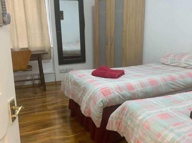 פנסיון The Dharma Lodge