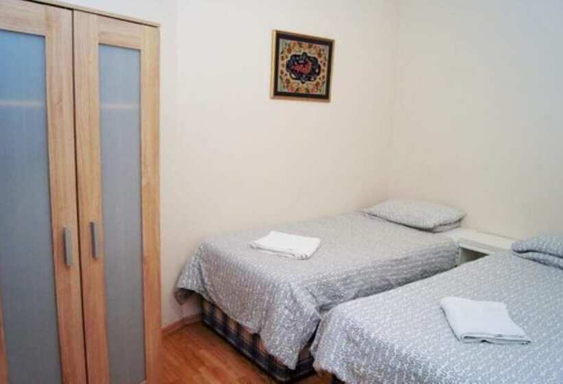 פנסיון The Dharma Lodge