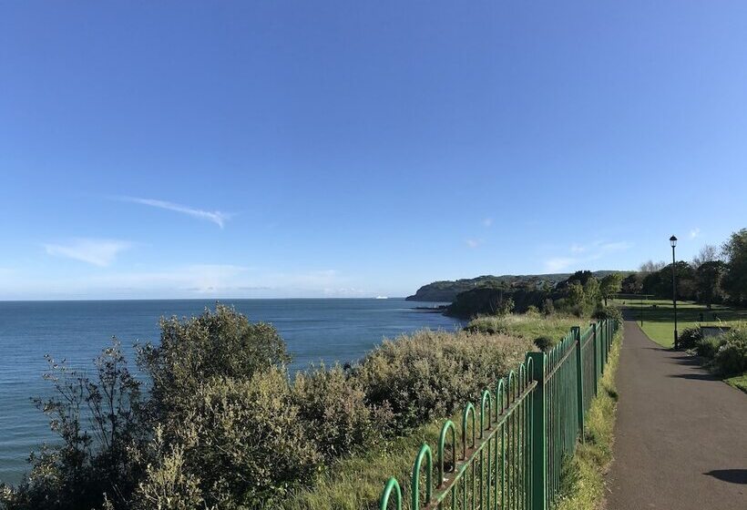 펜션 The Miclaran Guest House