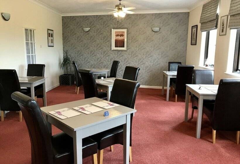 펜션 The Miclaran Guest House