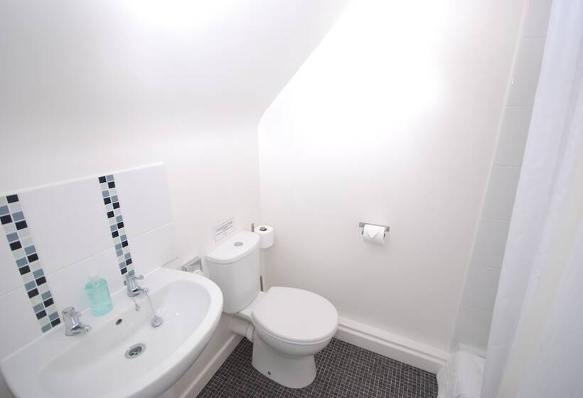 펜션 The Miclaran Guest House