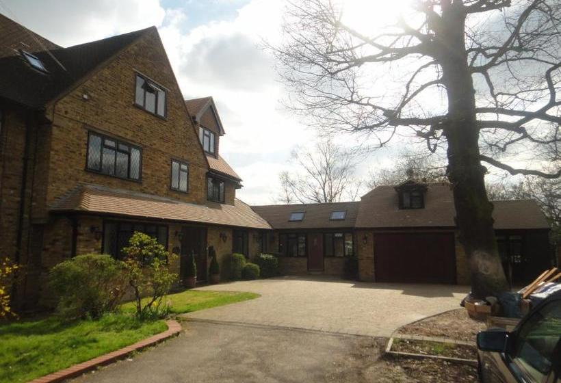 Пансион The Oaks Guest House