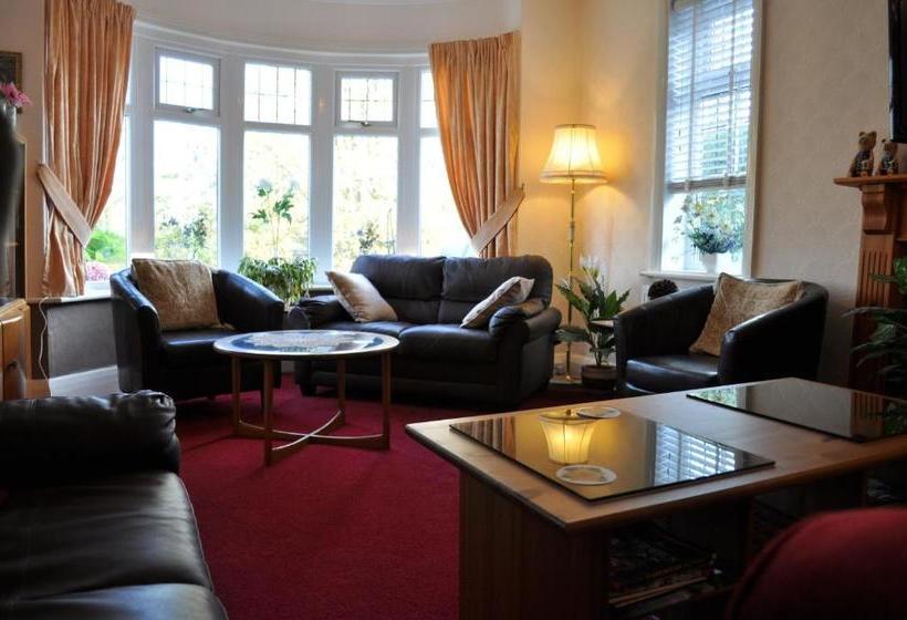 膳宿费 The Russell