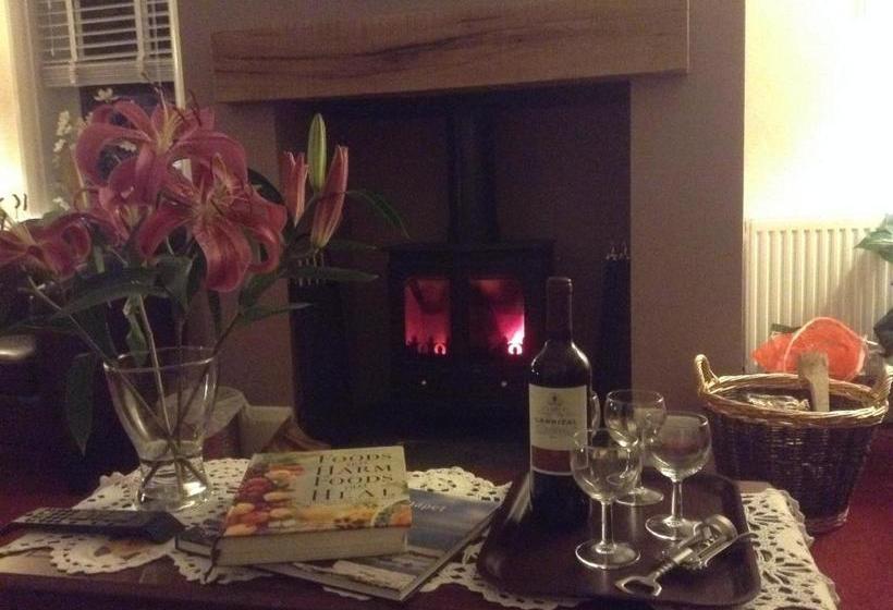 膳宿费 The Russell