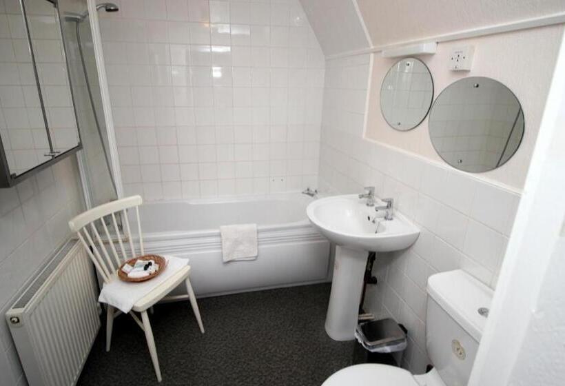 膳宿费 The Russell