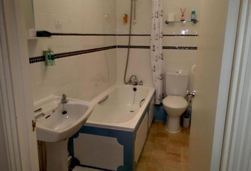 Пансион The Weatherdene