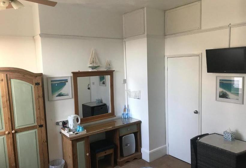 Пансион The Weatherdene