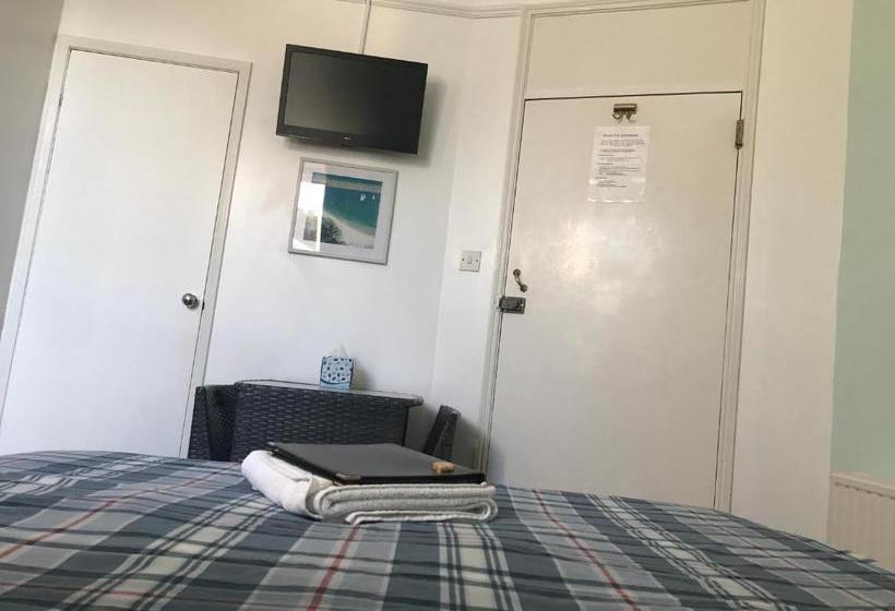 Пансион The Weatherdene