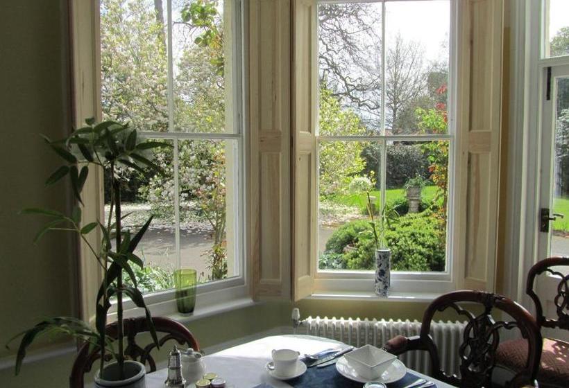 بنسيون Wartling Place Country House