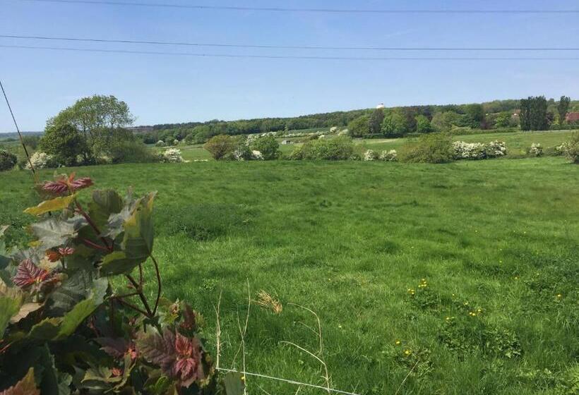 بنسيون Wartling Place Country House