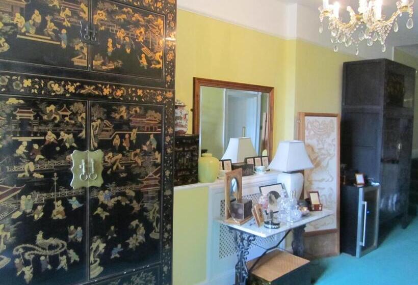 بنسيون Wartling Place Country House