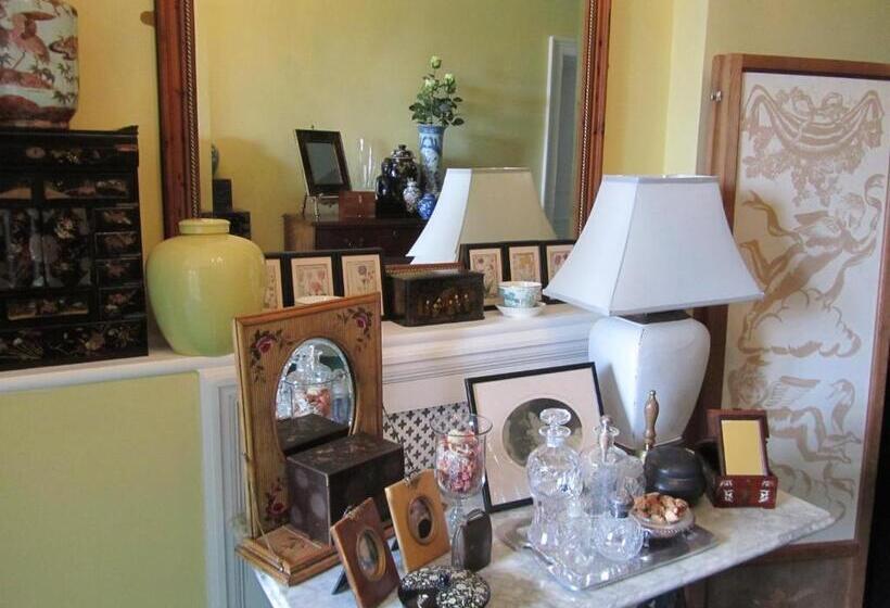 بنسيون Wartling Place Country House