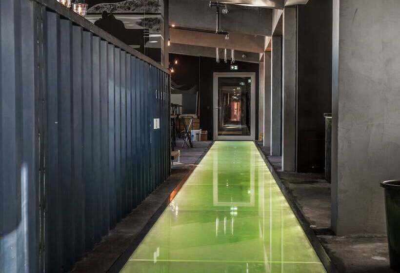 Felix Suiten Am Augustusplatz