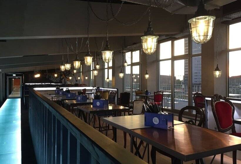 Felix Suiten Am Augustusplatz