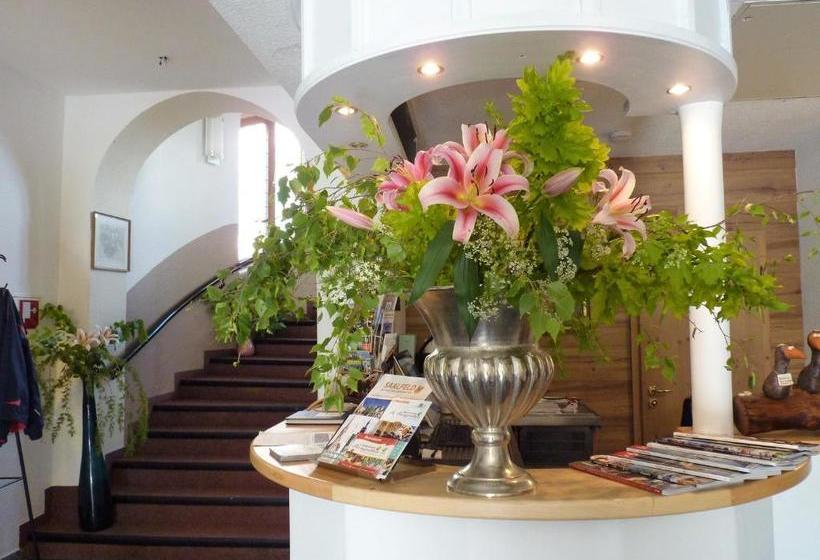 فندق & Restaurant Schloss Weißenburg