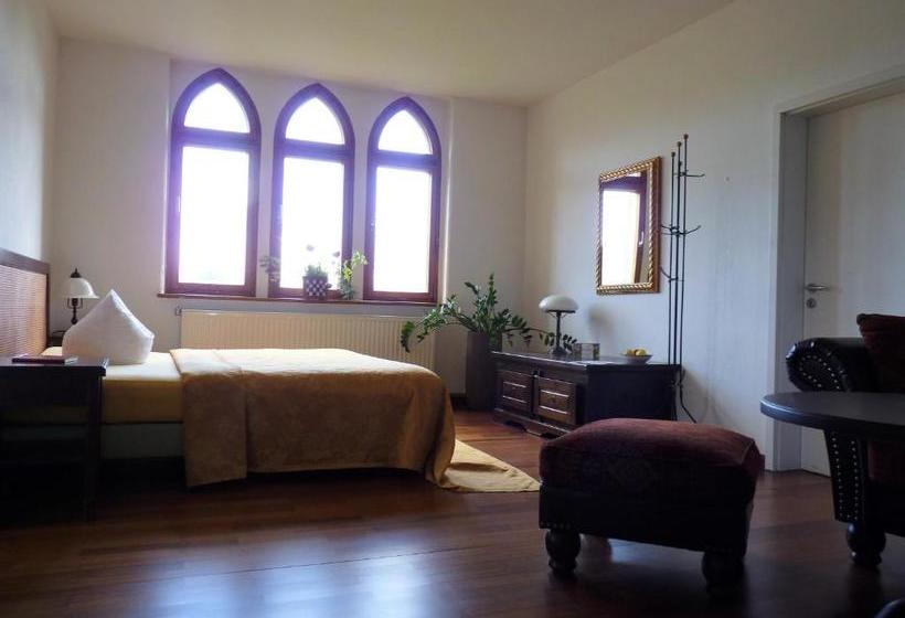 فندق & Restaurant Schloss Weißenburg