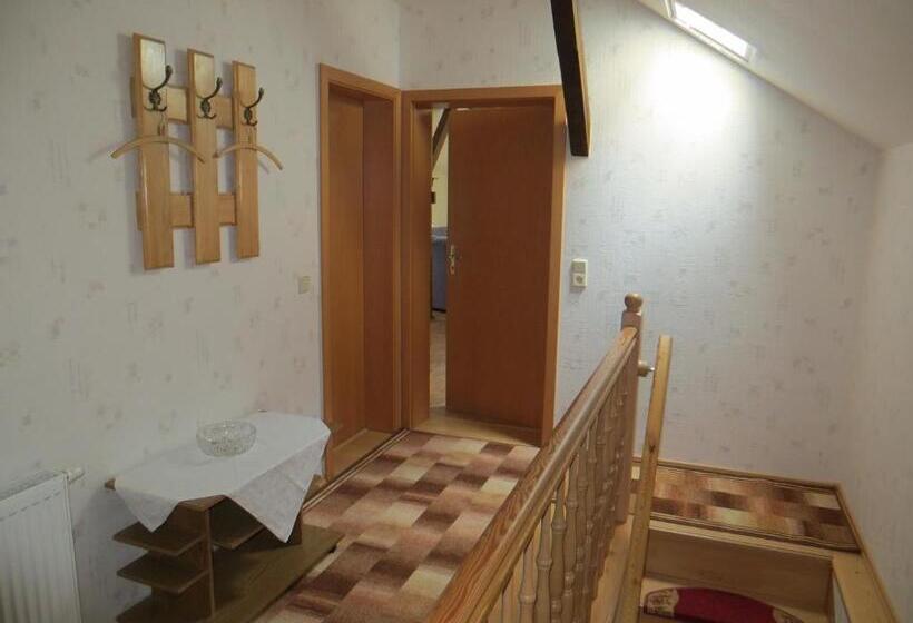 ペンション Ferienwohnung & Zimmervermietung Wolf