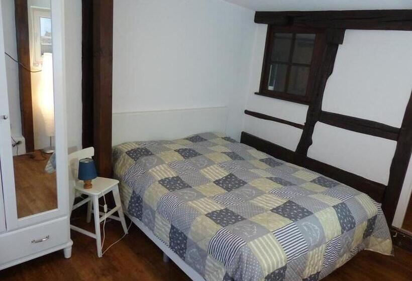 Пансион Ferienwohnungen Homberger Altstadt