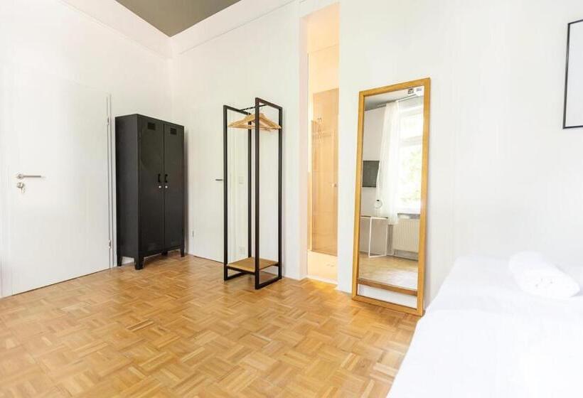 Пансион Green Residence Boutique Lofts & Villa