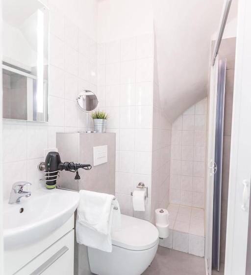 Пансион Green Residence Boutique Lofts & Villa