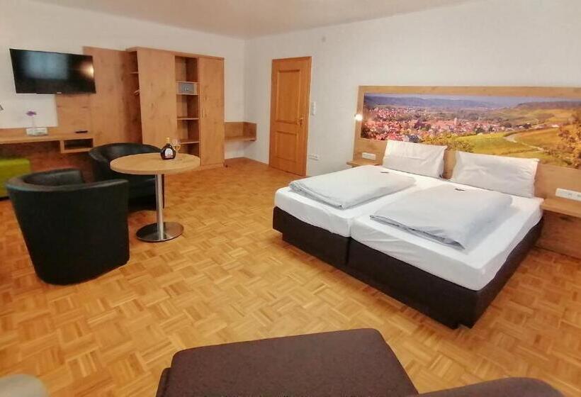 Общежитие Gasthof Hotel Weinbau Zum Goldenen Ochsen
