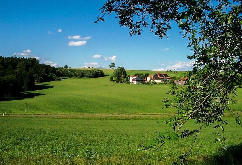 هتل Ferienhof Obertennersreuth