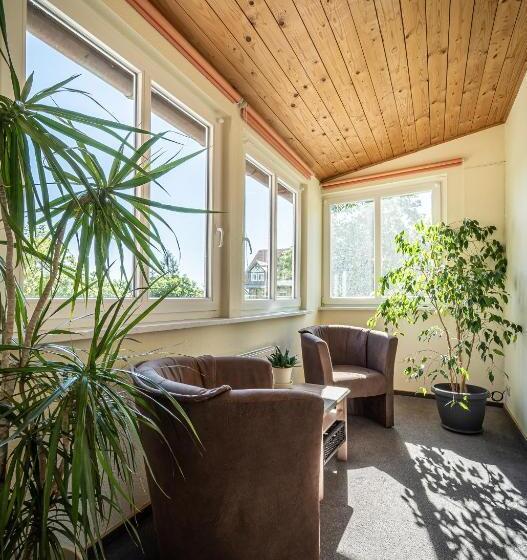 بنسيون Murphy S Zimmer Und Apartments