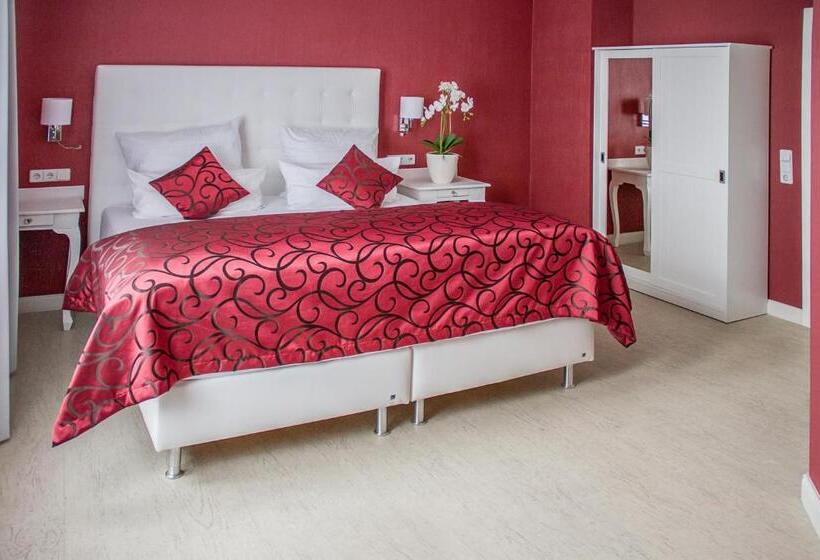 Haus Hotel & Pension Villa Laluna