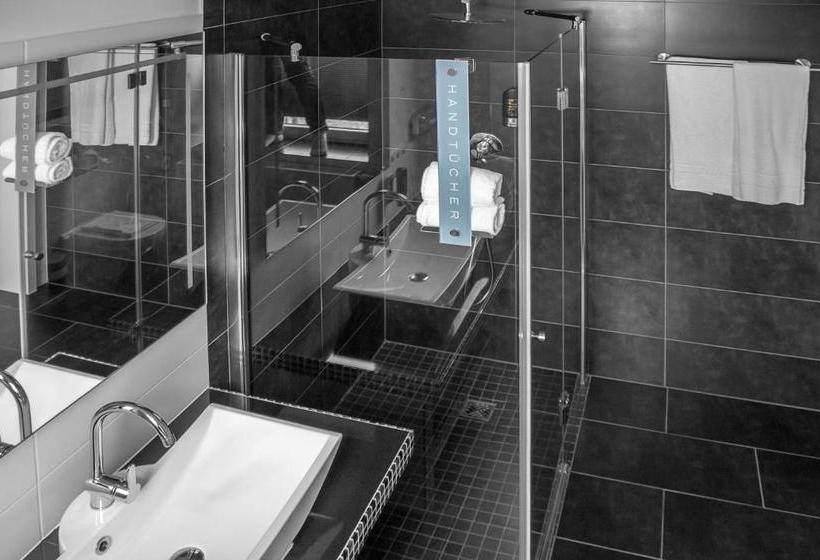 Haus Hotel & Pension Villa Laluna