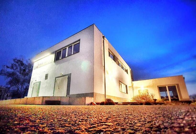 بنسيون Haus Vier