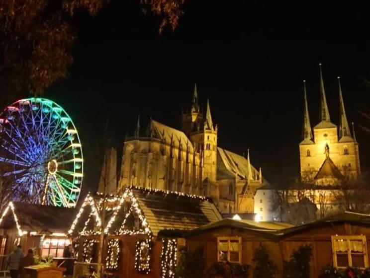 펜션 Zimmervermietung Dalberg