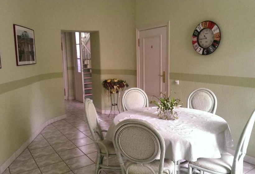 פנסיון Zimmervermietung Dalberg