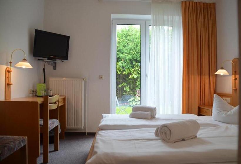 Pension Pastow Garni