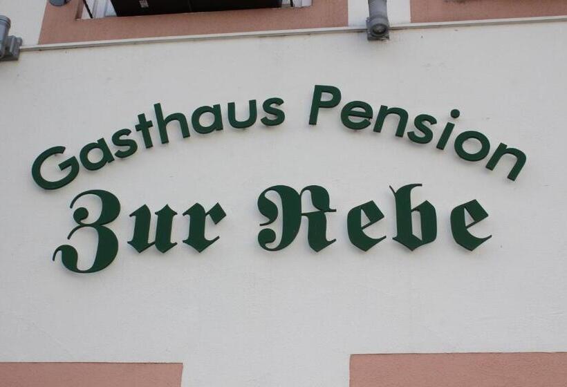 فندق صغير Gasthaus Zur Rebe