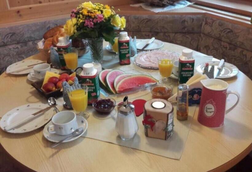 Отель Triembachhof