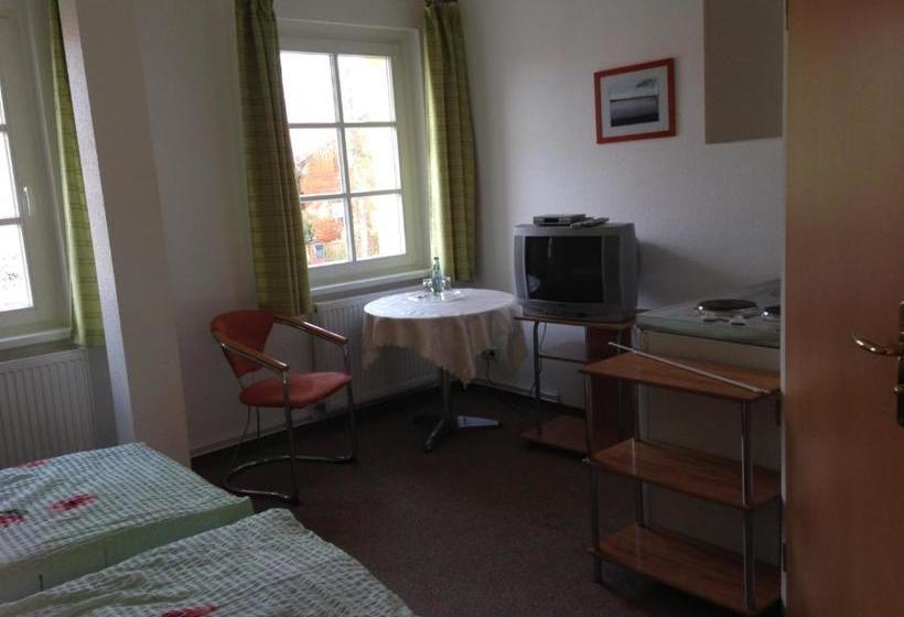 ペンション Landgasthaus Am Dolgensee