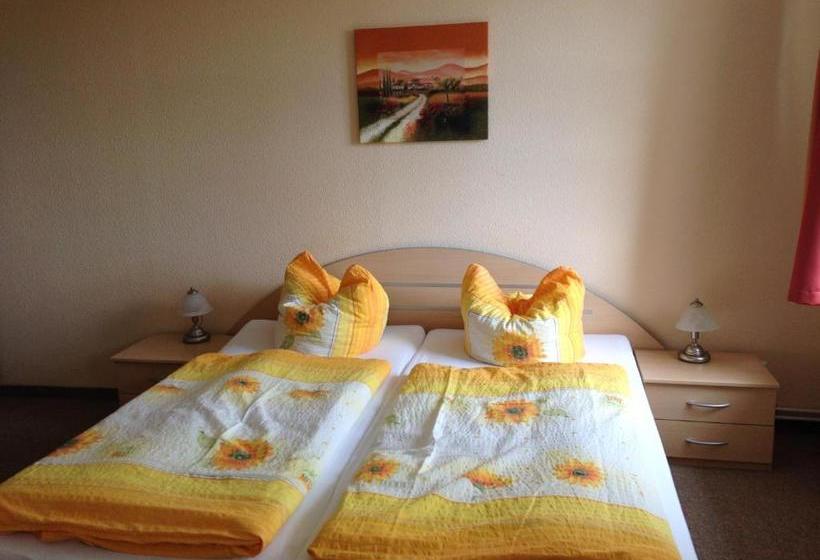 펜션 Landgasthaus Am Dolgensee