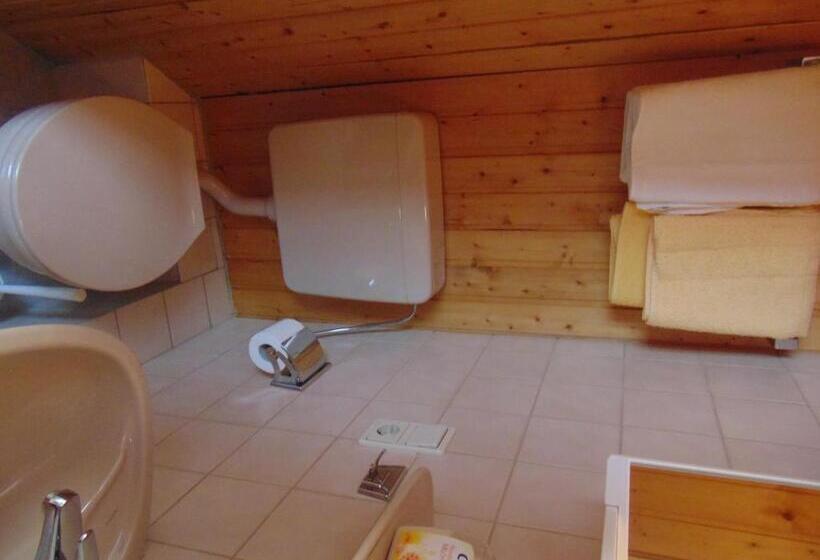 הוסטל Gasthaus Rebstock