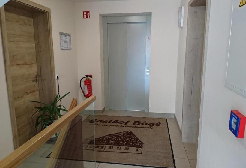 ユースホステル Gasthof Bögl