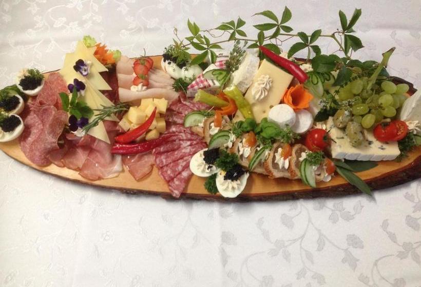 Gasthof & Pension Zum Saalestrand