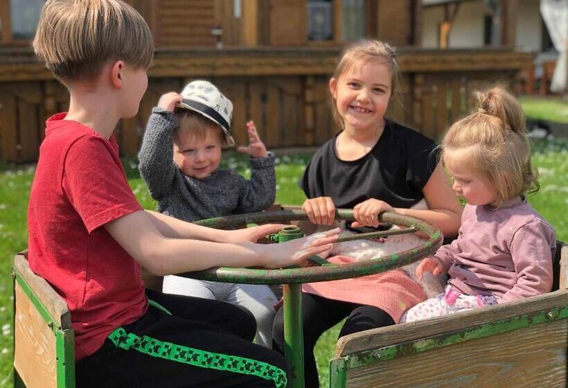 ホテル Bauernhof Nißl