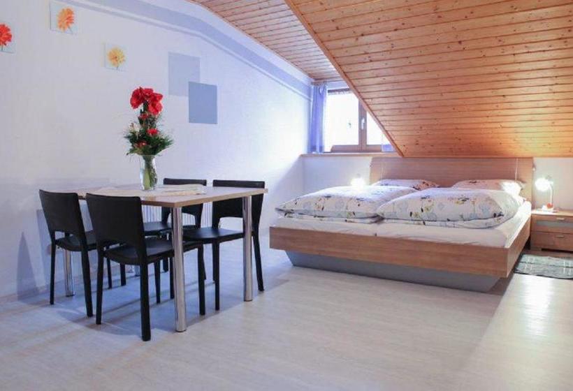 Отель Der Bauernhof Beim Bergler