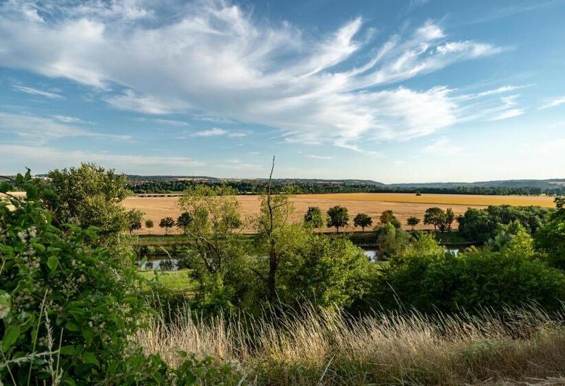 Naumburger Wein & Sekt Manufaktur   Pension 1824