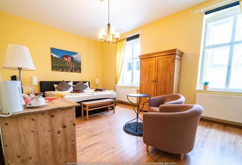 Naumburger Wein & Sekt Manufaktur   Pension 1824