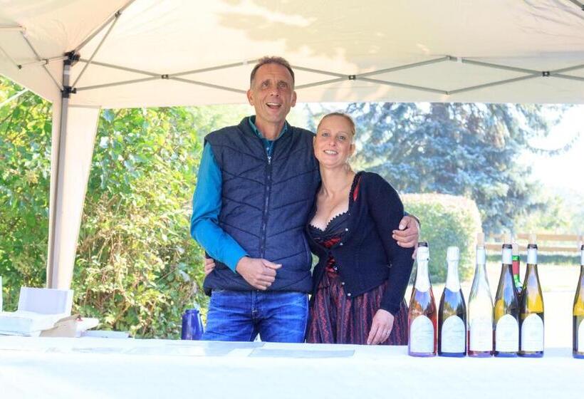 Naumburger Wein & Sekt Manufaktur   Pension 1824