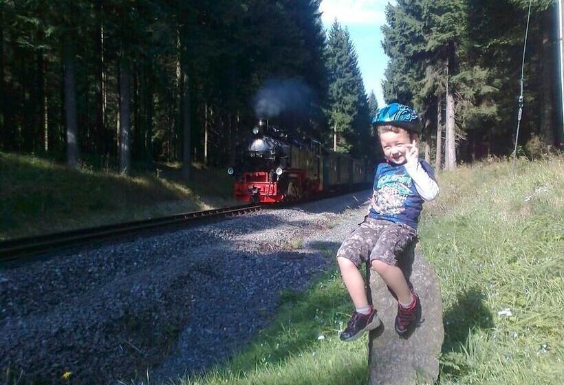 펜션 Gastehaus Hutweide