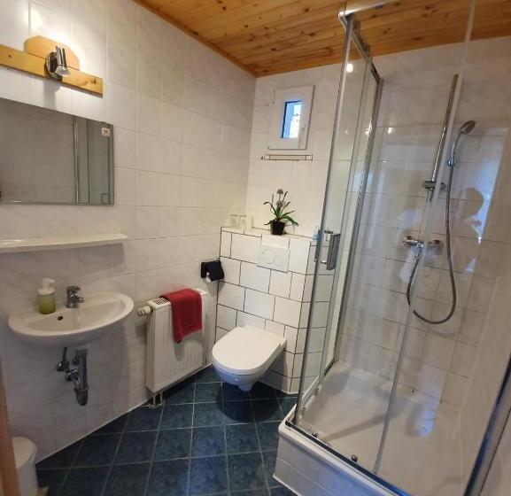 بنسيون Gasthof Zum Amboss